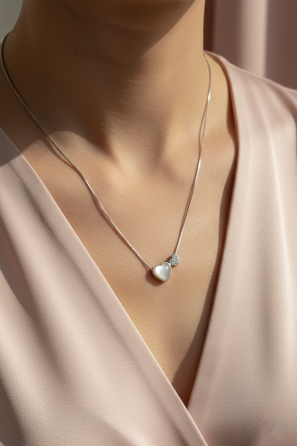 925 Sterling Silver Double Heart Pendant Necklace (Mother of Pearl)