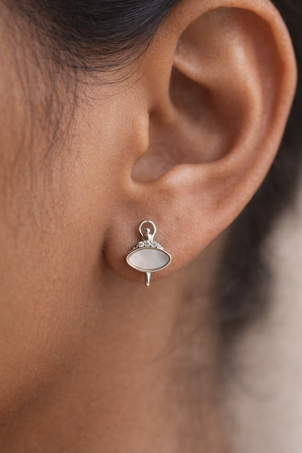 Elegant Ballerina Mother of Pearl 925 Silver Stud Earrings