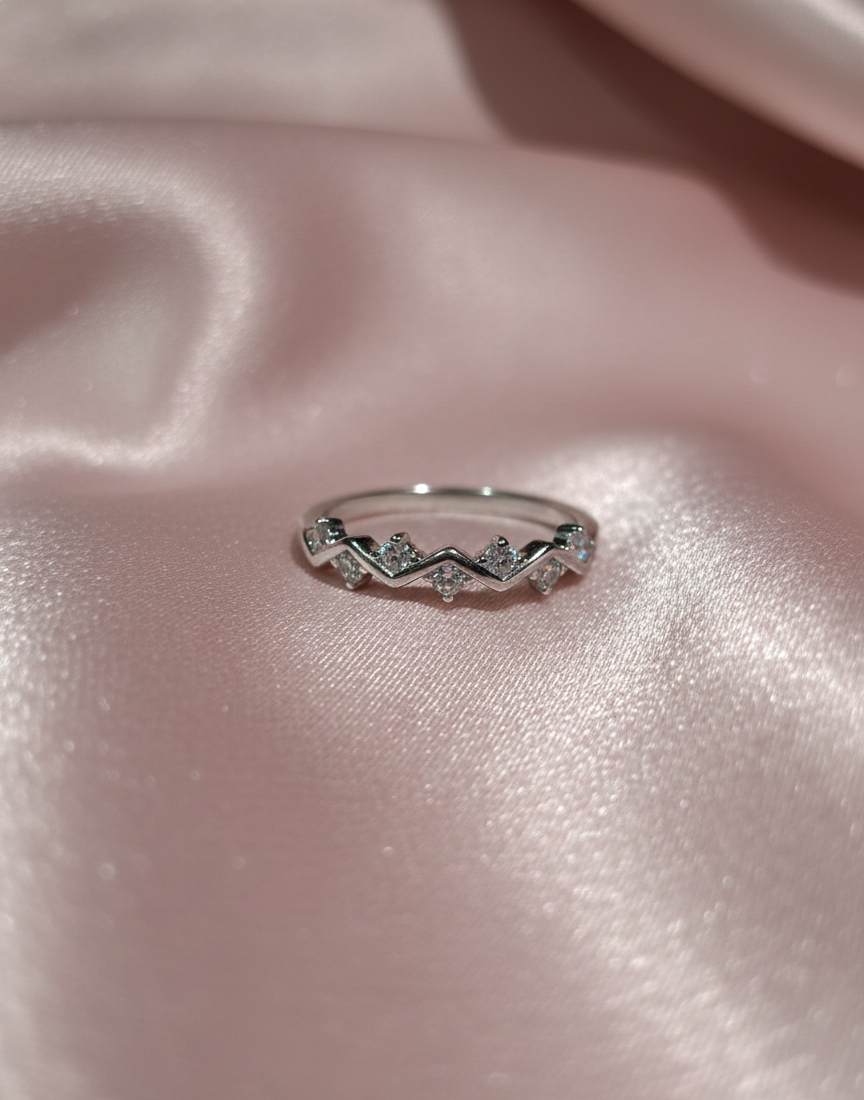 Arna's Silver 925 Sterling Silver Zig-Zag Sparkling Ring – Rhodium Plated