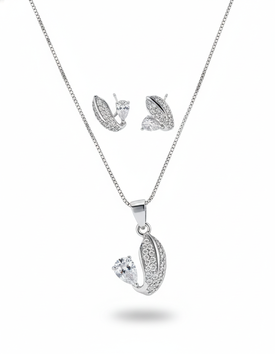 925 Sterling Silver Pear Cut Solitaire Pendant Set (With Chain)