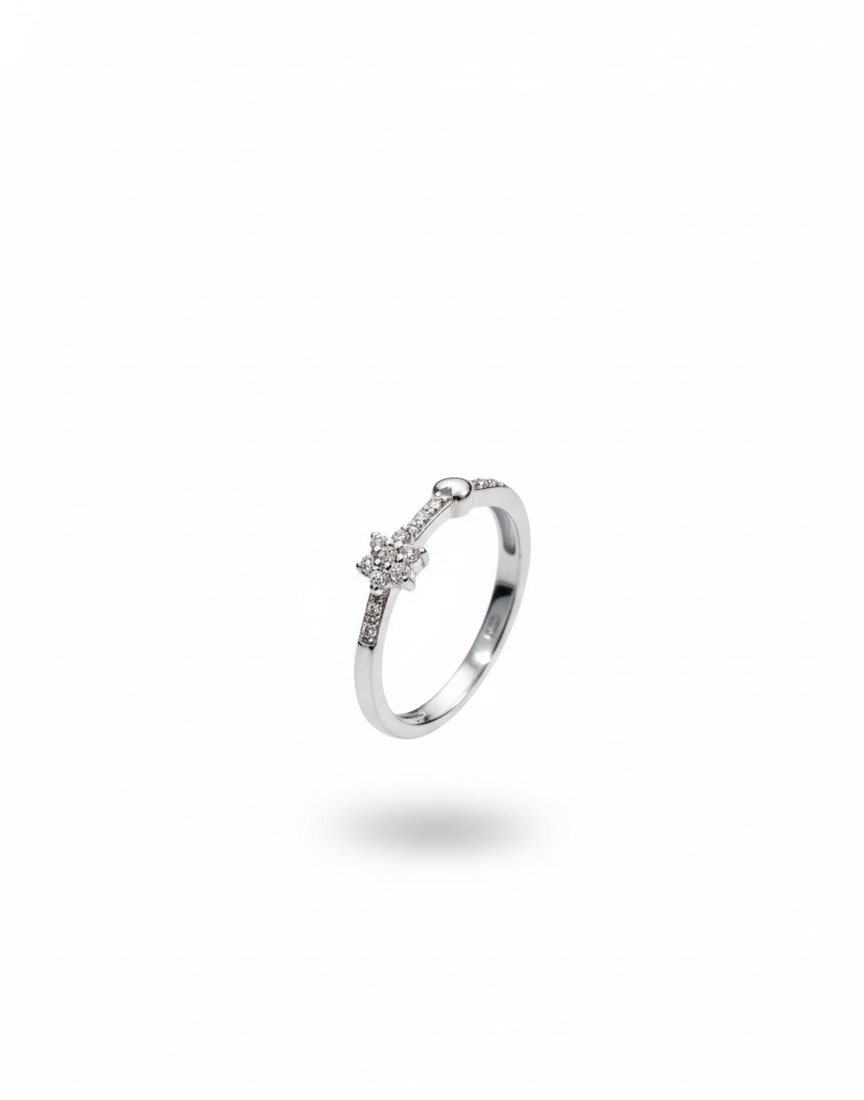Arna's Silver – Sparkling North Star Solitaire Ring in 925 Sterling Silver