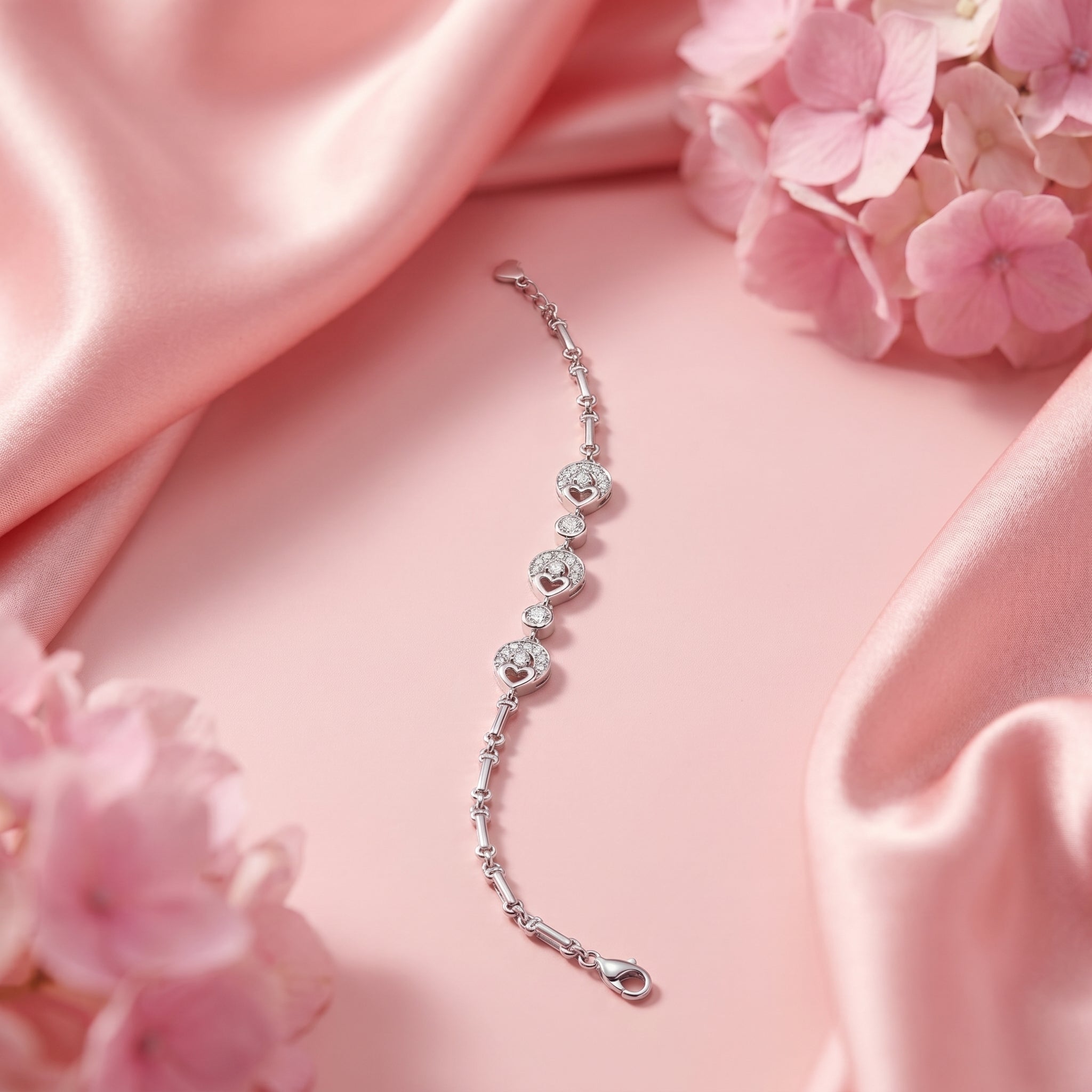 Arnas Signature 925 Silver Triple Heart Halo Link Bracelet