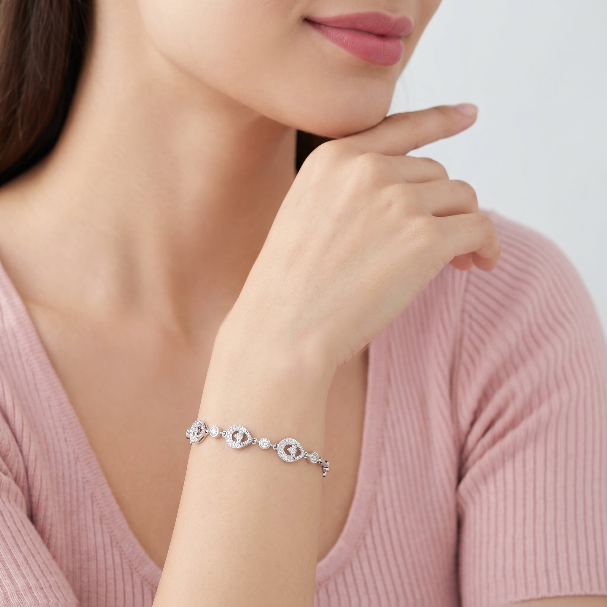 Arnas Signature 925 Silver Triple Heart Halo Link Bracelet