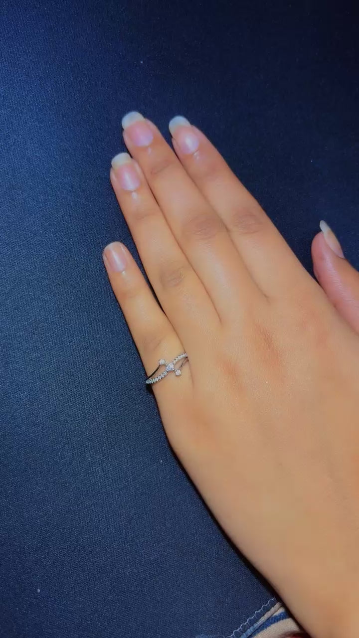 Arna's Silver 925 Pure Sterling Silver Cross-Over Sparkling Zircon Ring
